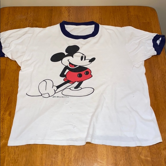 Vintage 70s-80s Mickey Mouse T-shirt. Size M/L